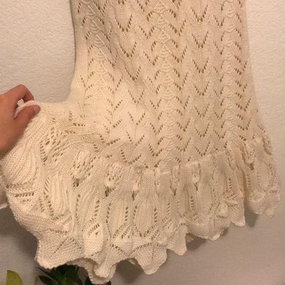 Cream Knitted Dress in Size Small! 🔥🔥🔥 - Picture 3 of 5